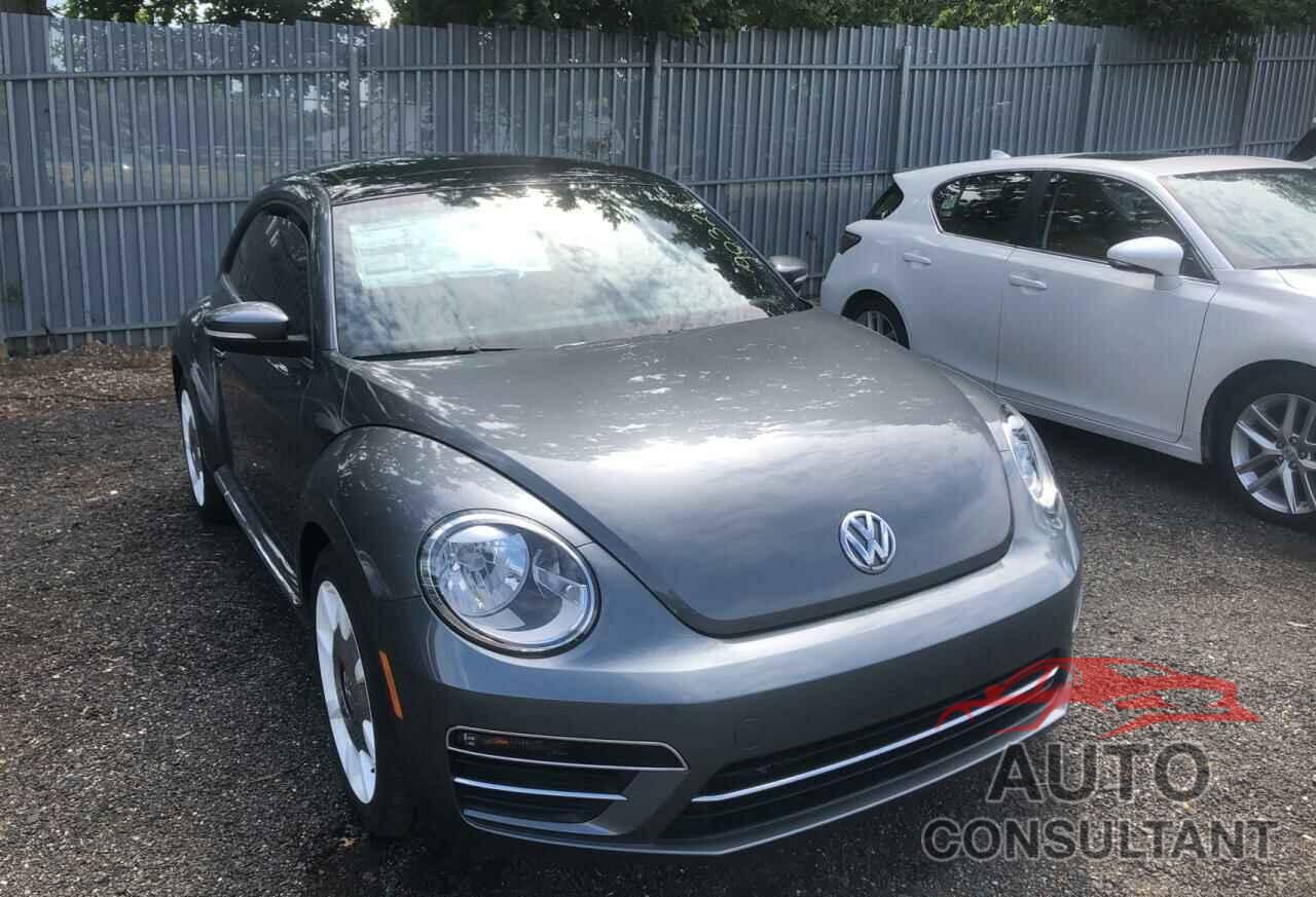 VOLKSWAGEN BEETLE 2019 - 3VWJD7AT4KM714477