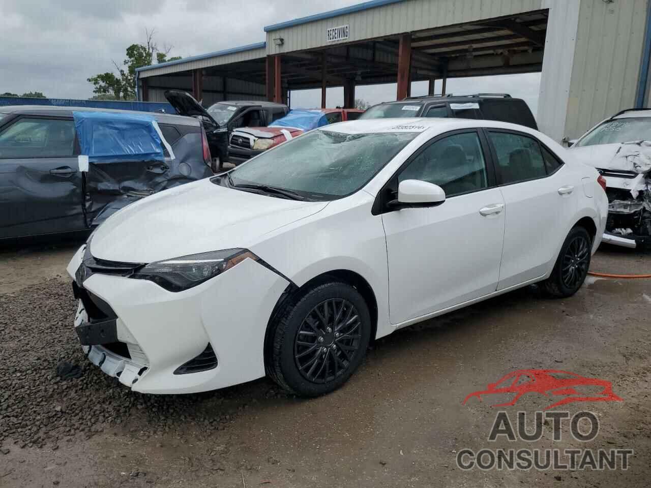 TOYOTA COROLLA 2018 - 5YFBURHE5JP803721