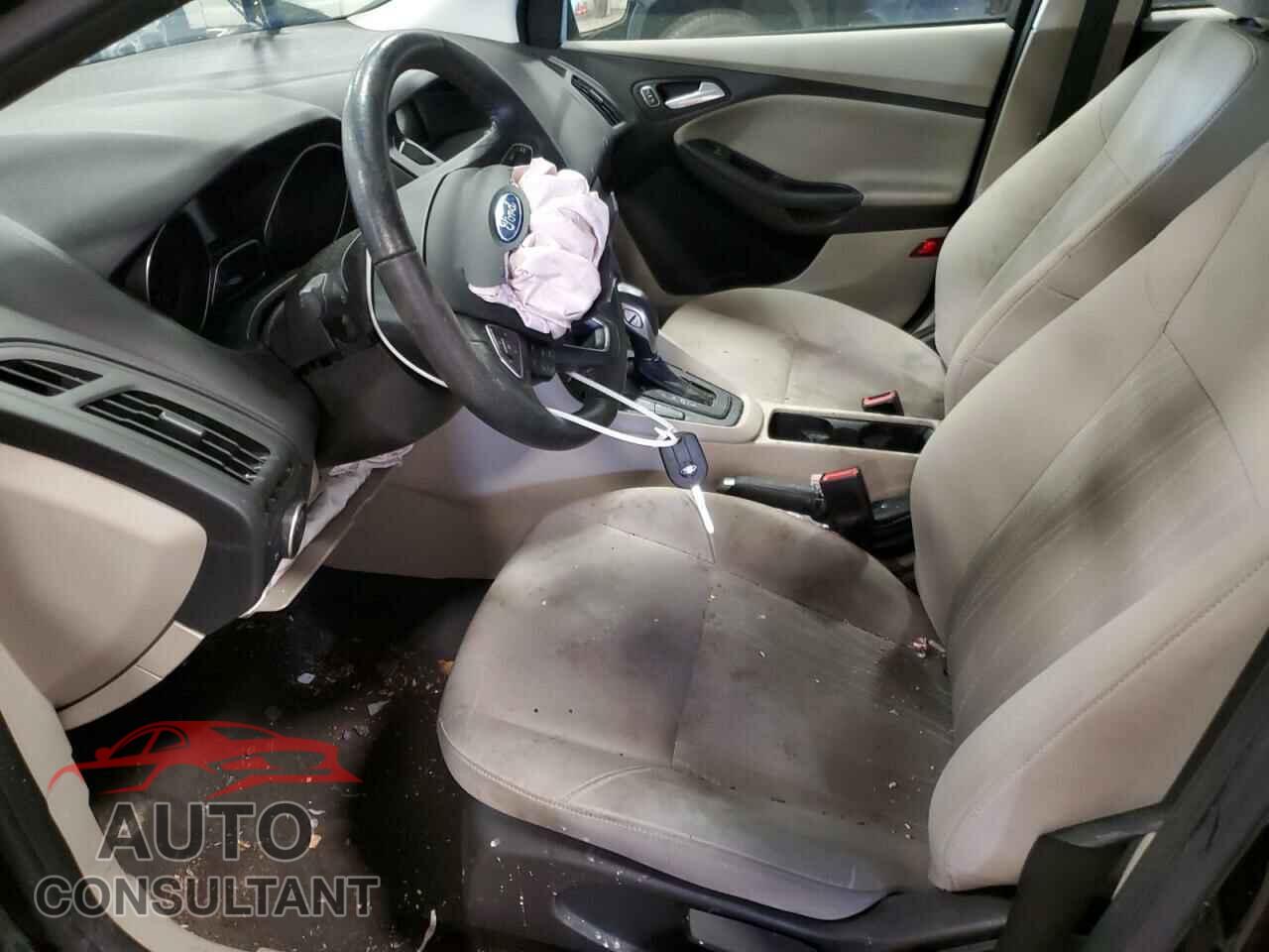 FORD FOCUS 2015 - 1FADP3F21FL336812