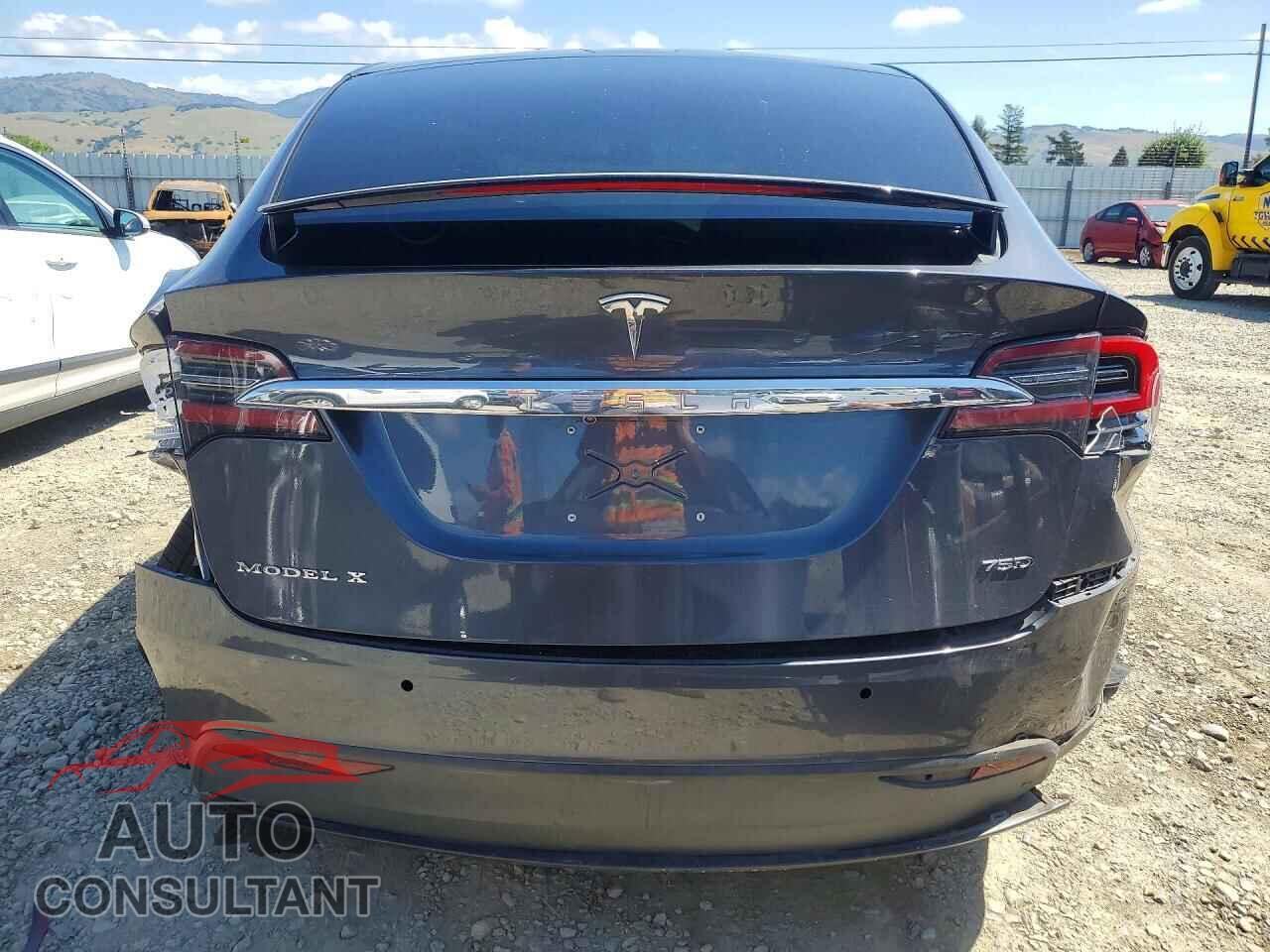 TESLA MODEL X 2018 - 5YJXCBE25JF092169