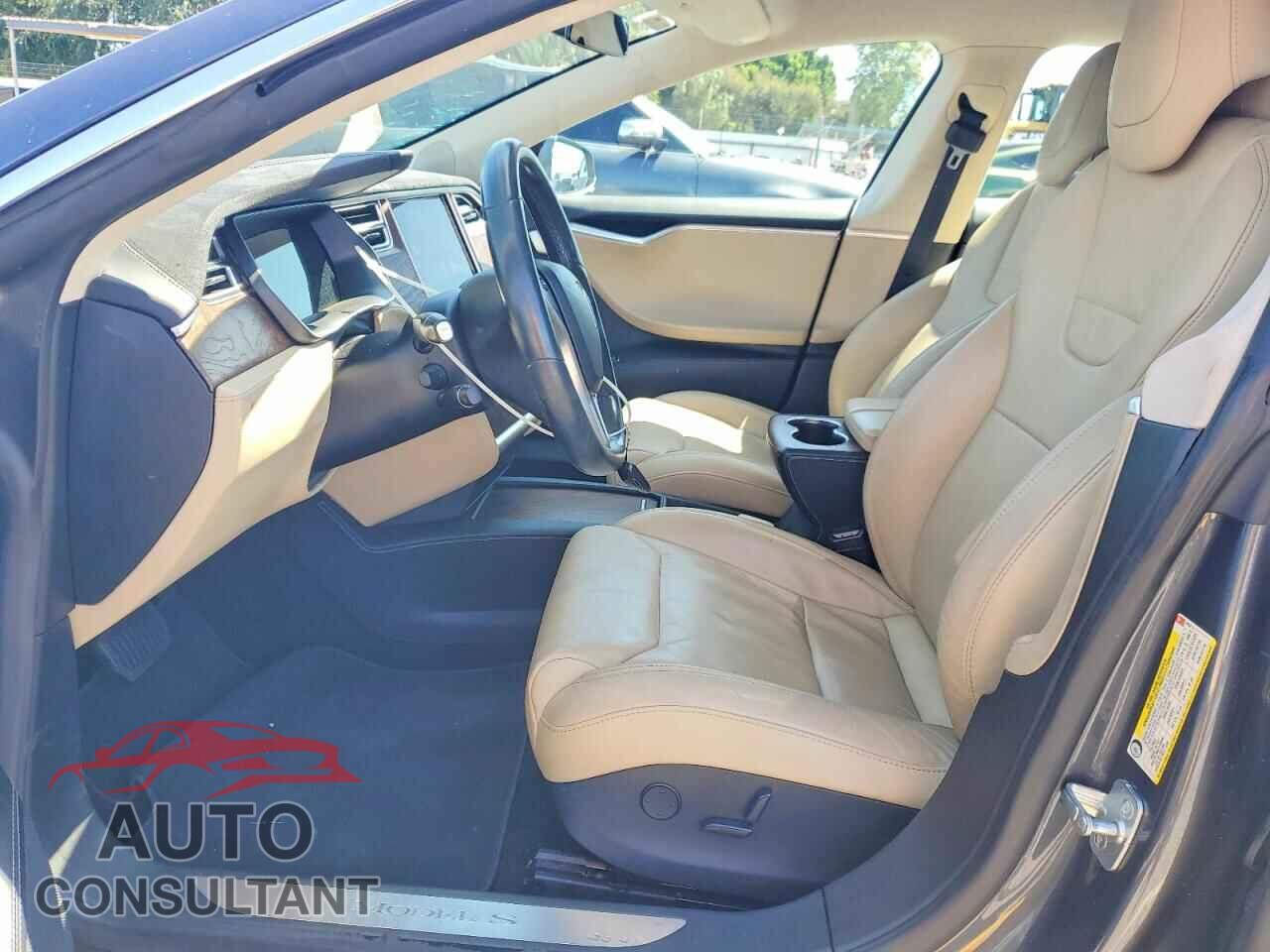 TESLA MODEL S 2017 - 5YJSA1E14HF205217