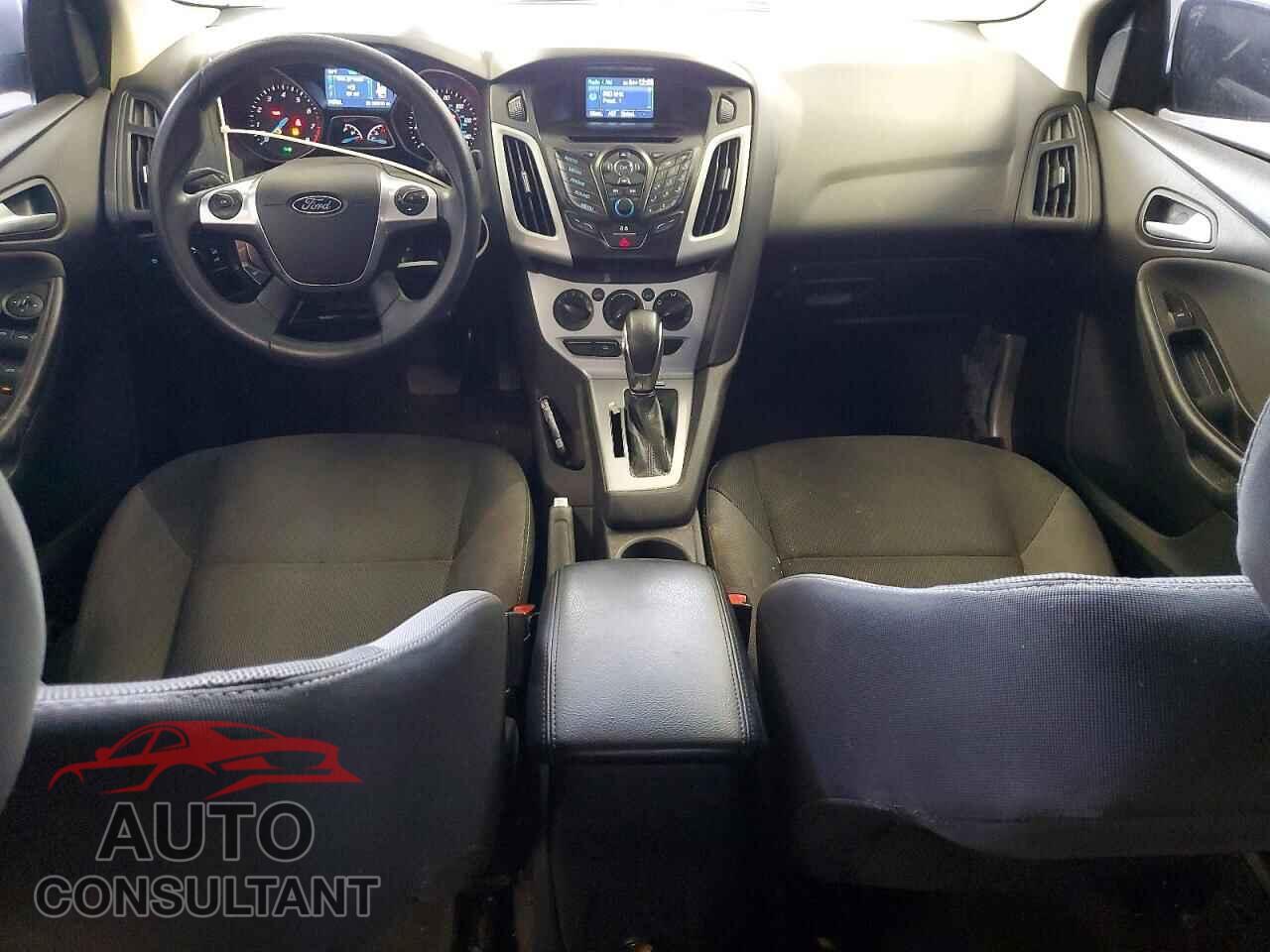FORD FOCUS 2014 - 1FADP3F2XEL132542