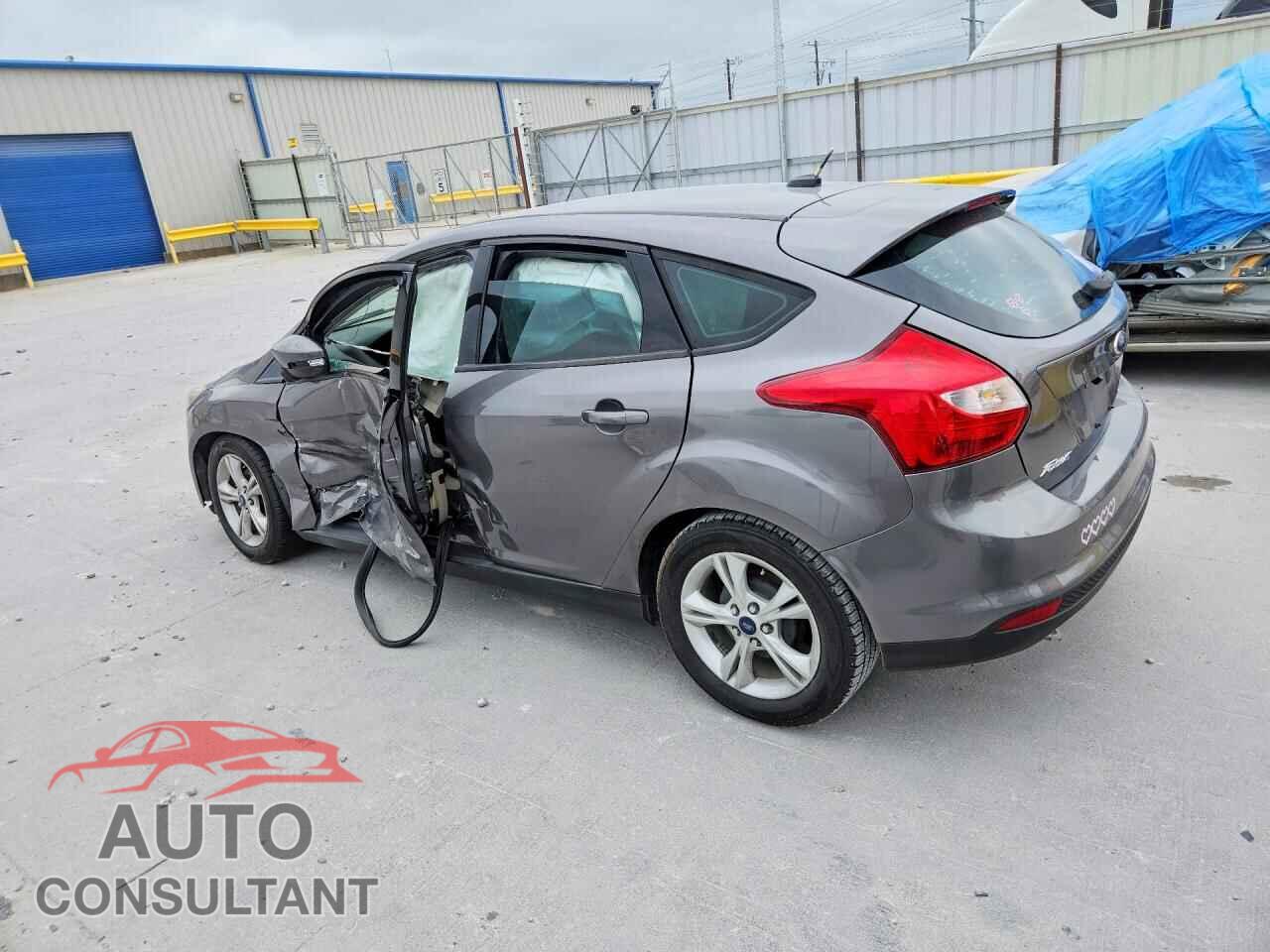 FORD FOCUS 2014 - 1FADP3K2XEL451879