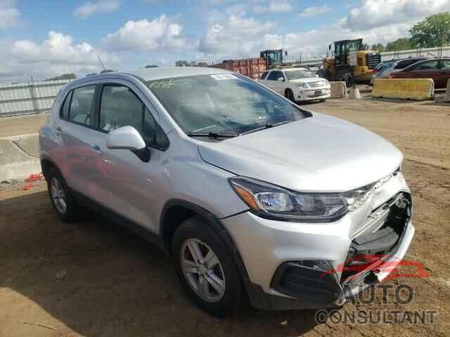 CHEVROLET TRAX 2018 - 3GNCJNSB8JL260695