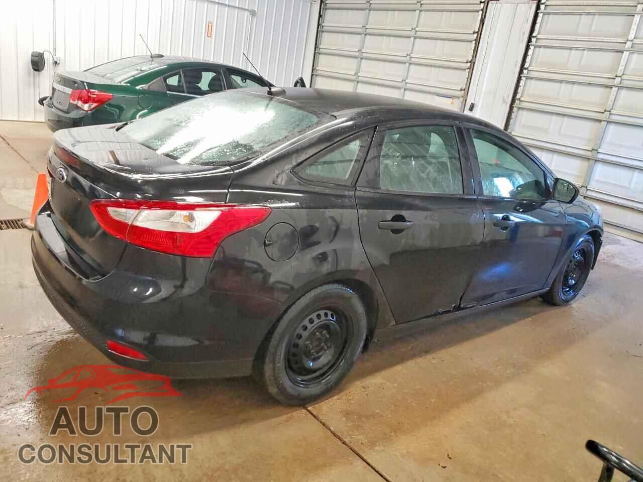 FORD FOCUS 2014 - 1FADP3E23EL338321