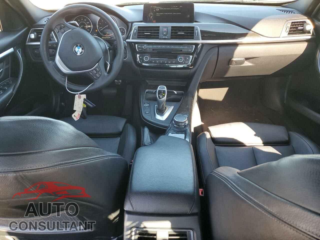 BMW 3 SERIES 2016 - WBA8E3G58GNU05752