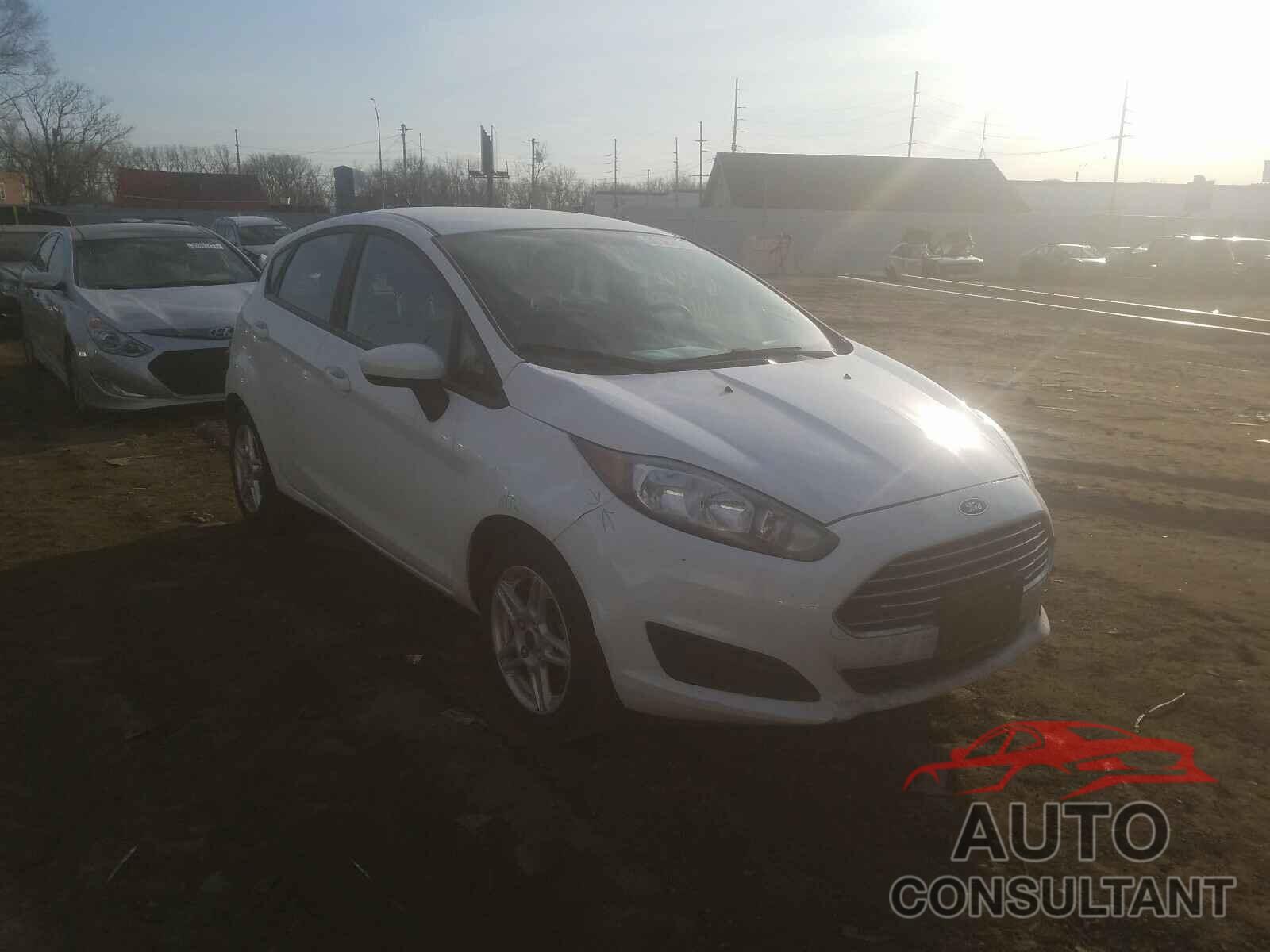 FORD FIESTA 2017 - 3FADP4EJ8HM135473