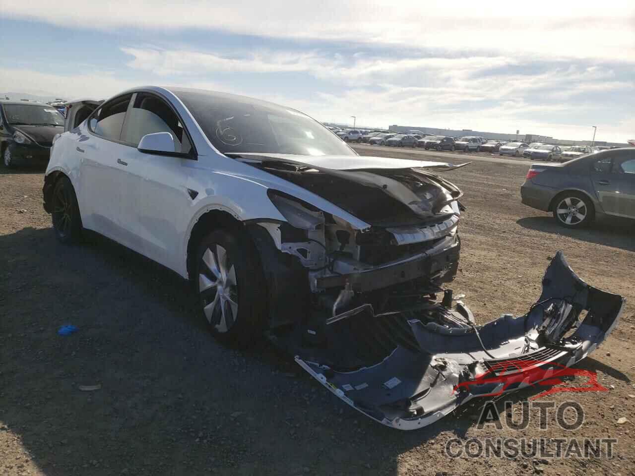 TESLA MODEL Y 2021 - 5YJYGDEE4MF122328