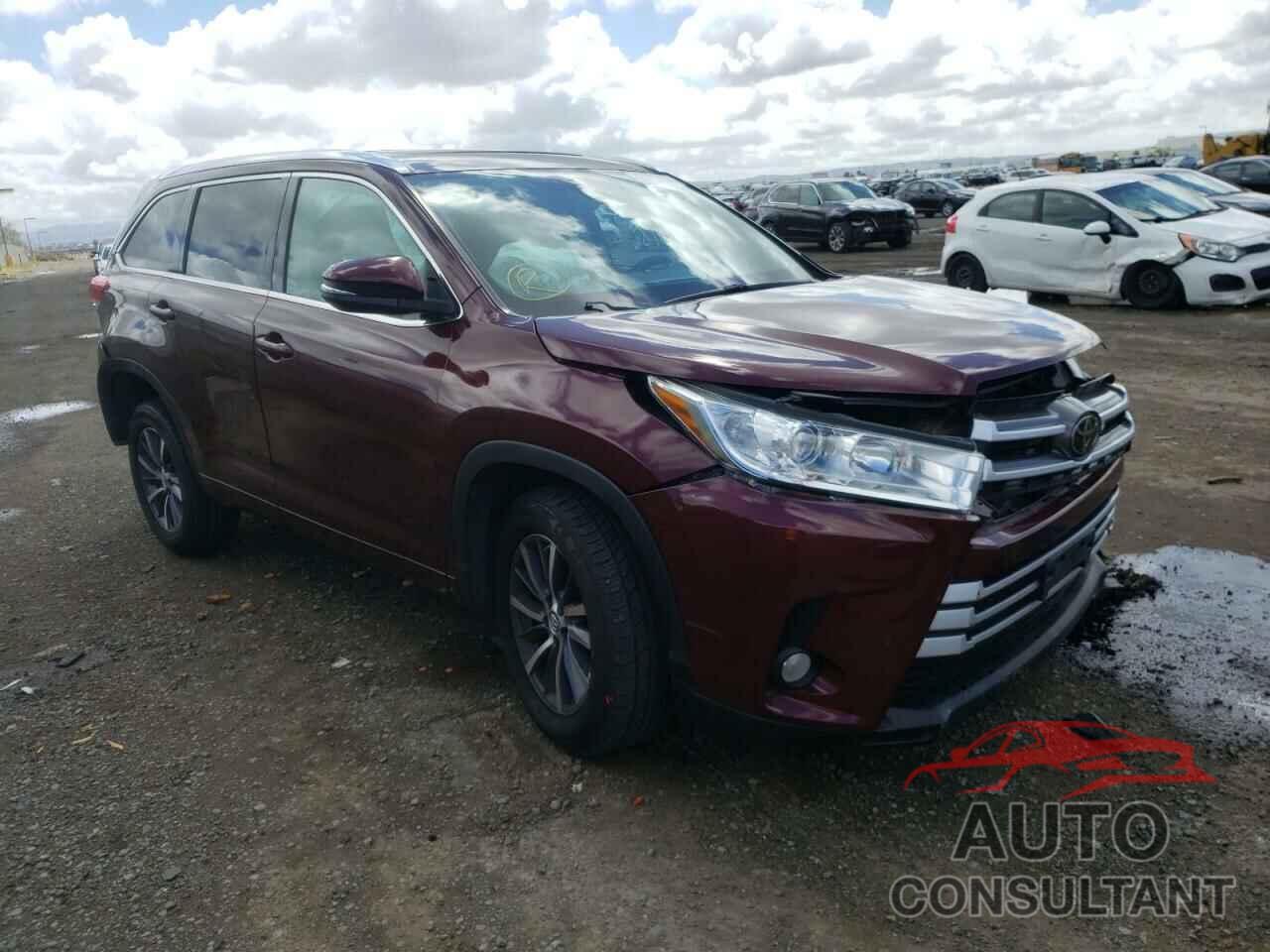 TOYOTA HIGHLANDER 2018 - 5TDKZRFHXJS253762