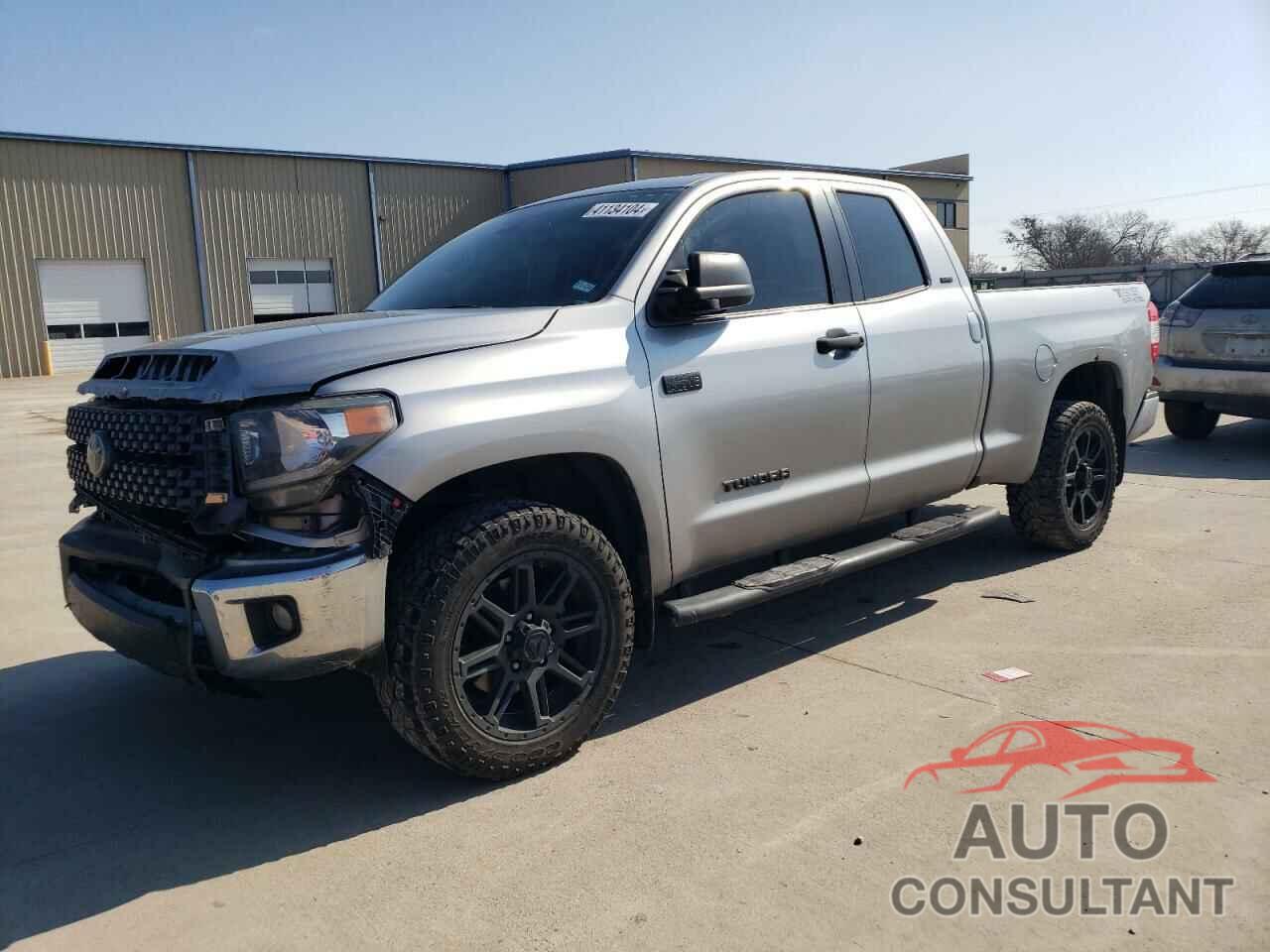 TOYOTA TUNDRA 2019 - 5TFUW5F14KX849149