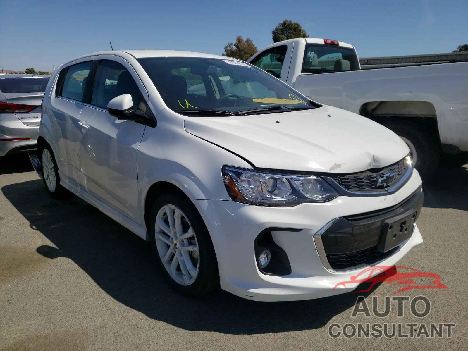 CHEVROLET SONIC 2018 - 1G1JD6SG3J4117421