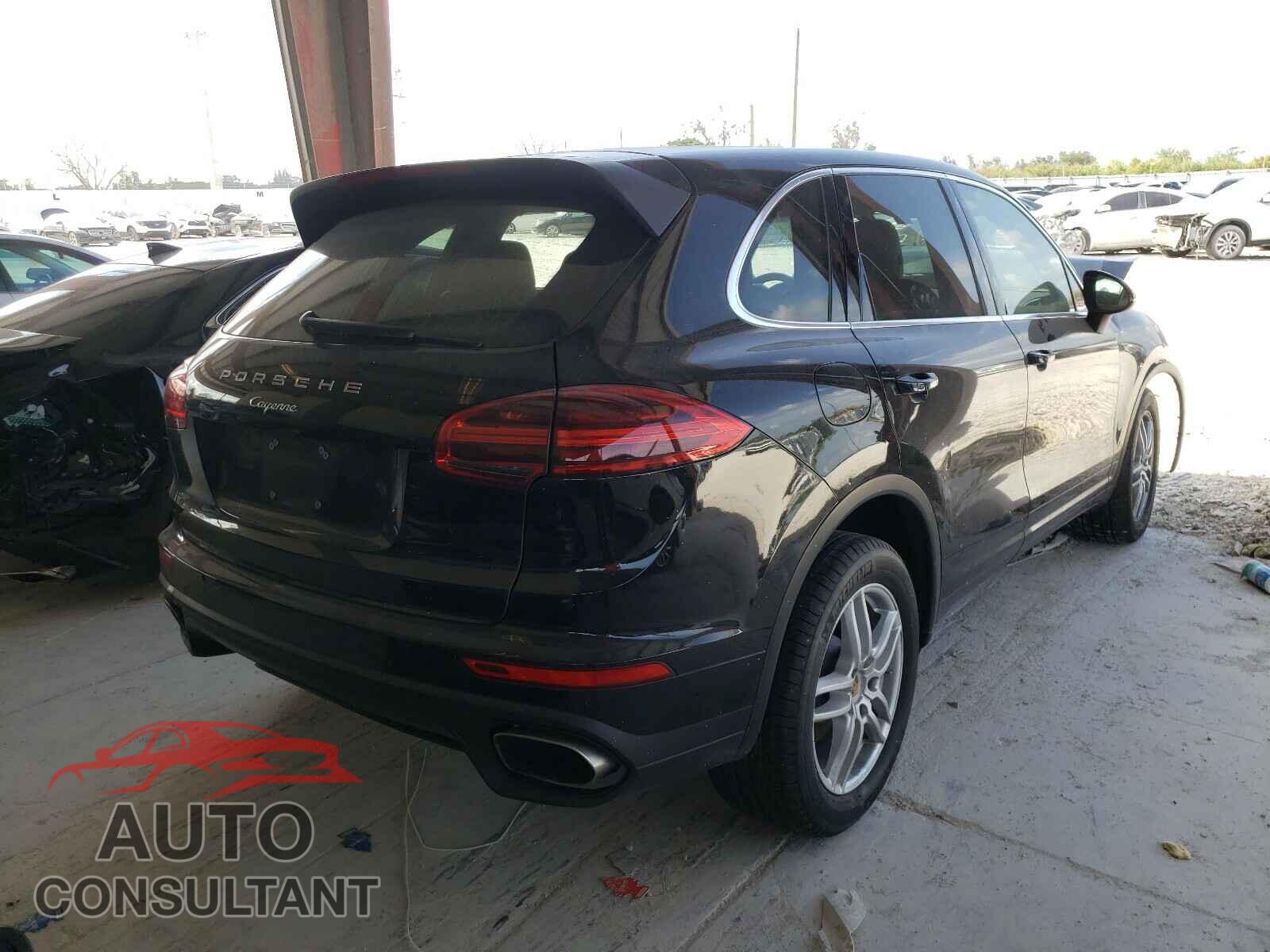 PORSCHE CAYENNE 2016 - WP1AA2A28GLA02289