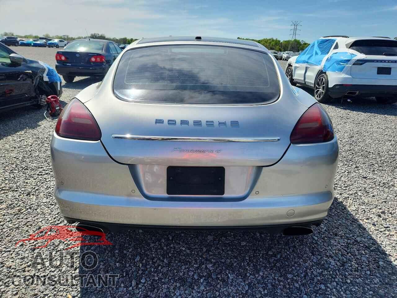PORSCHE PANAMERA 2011 - WP0AA2A76BL013717