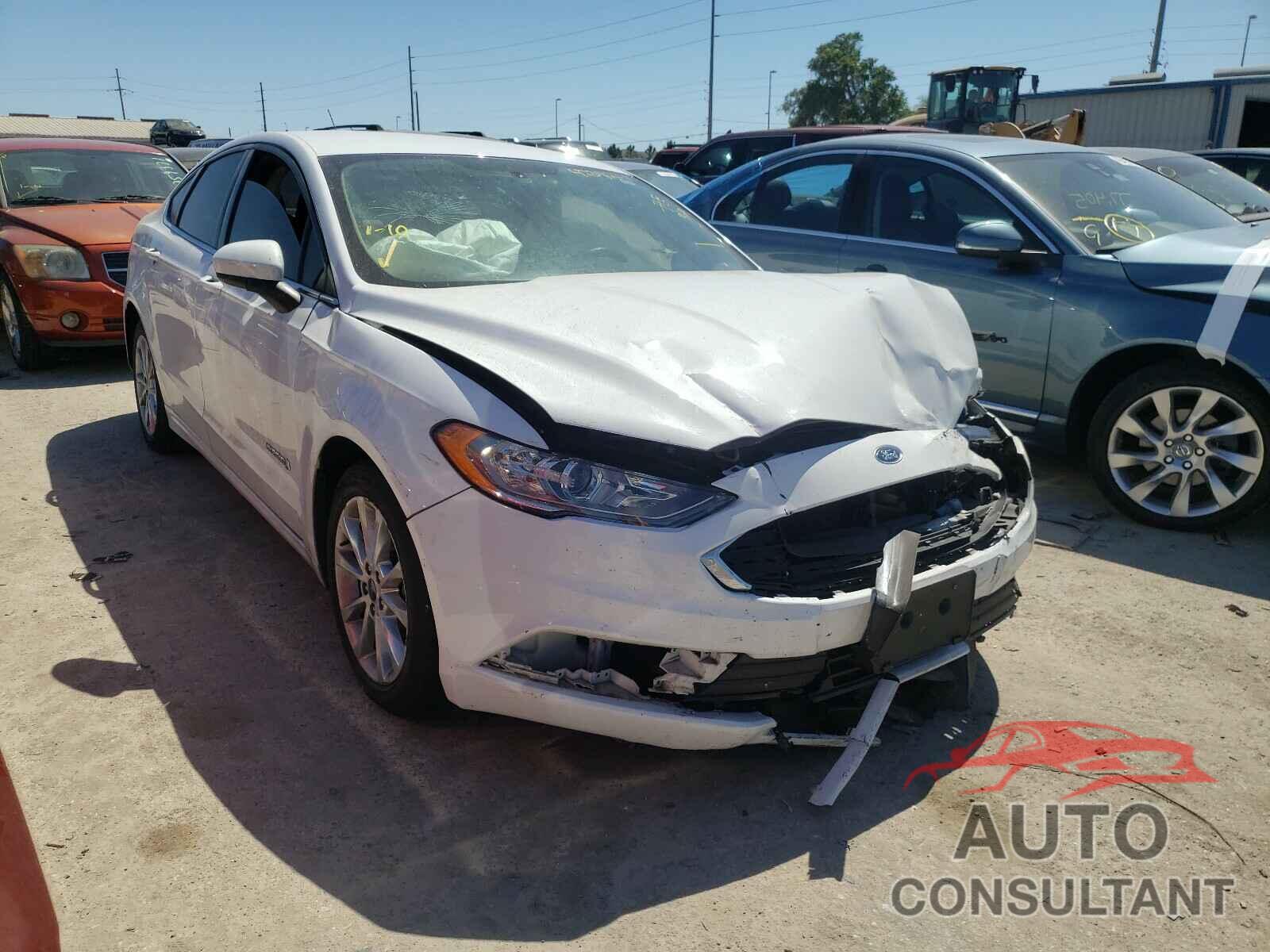 FORD FUSION 2017 - 3FA6P0LU2HR323326