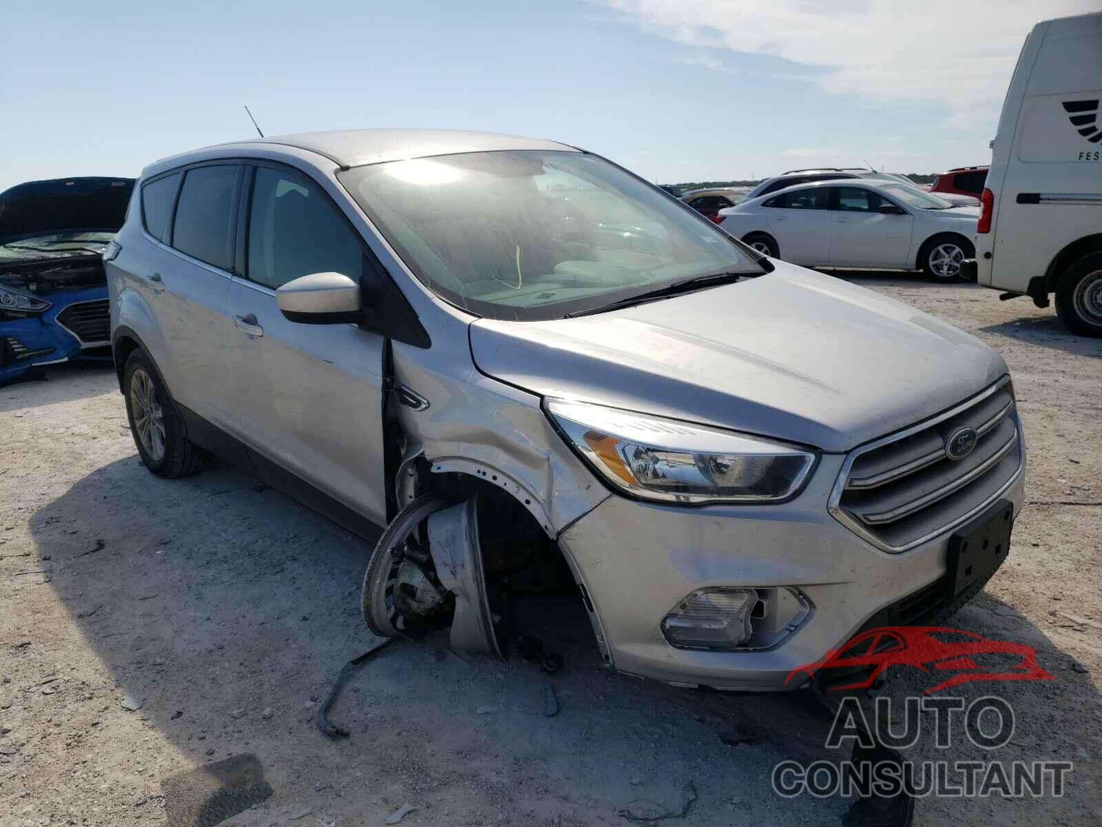 FORD ESCAPE 2017 - 1FMCU0GD6HUE47071