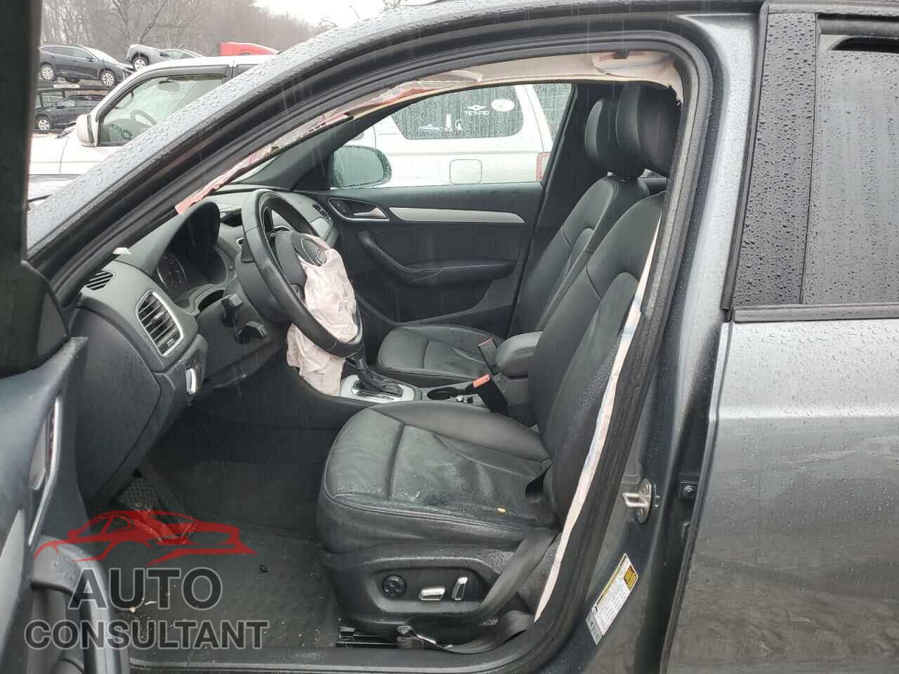 AUDI Q3 2017 - WA1BCCFS8HR011629