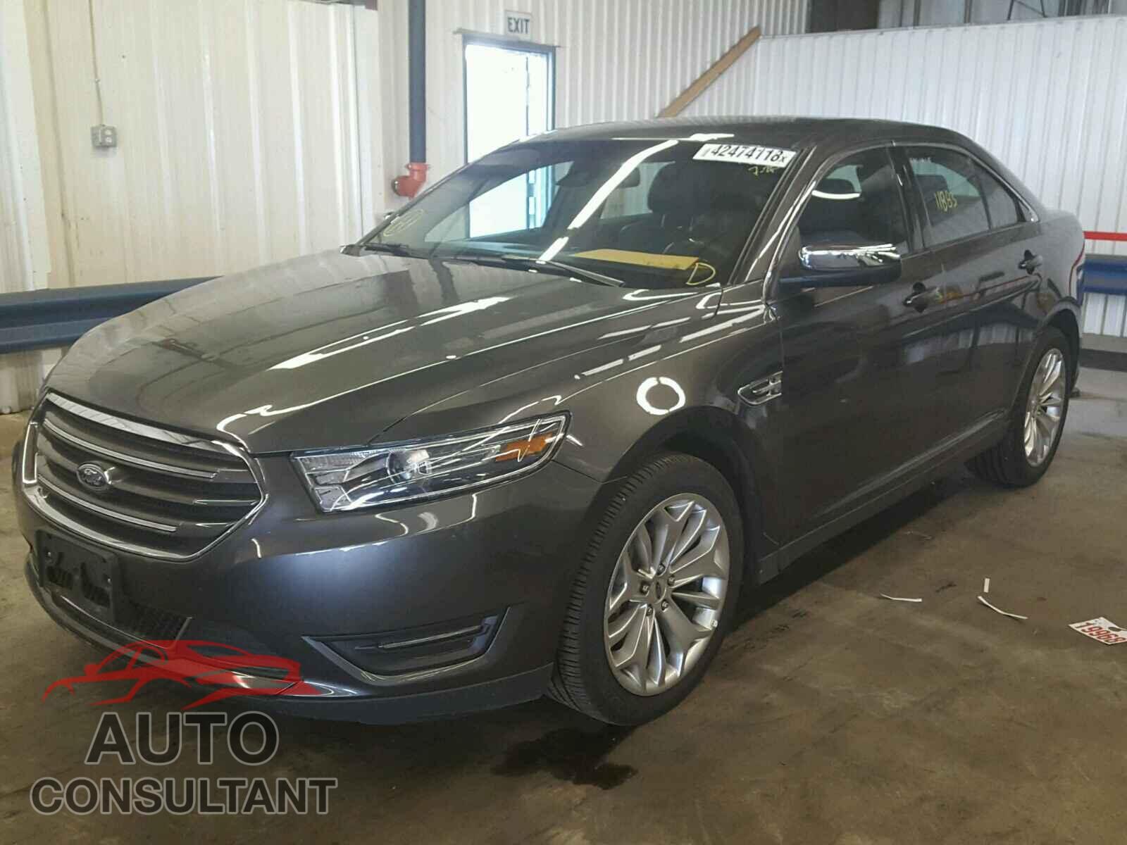 FORD TAURUS 2018 - 1FAHP2F86JG102165