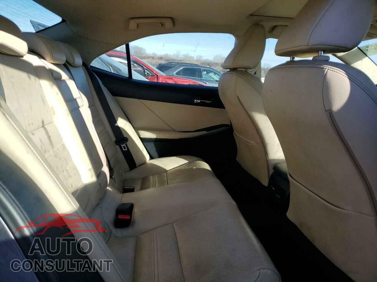 LEXUS IS 2014 - JTHCF1D2XE5003106