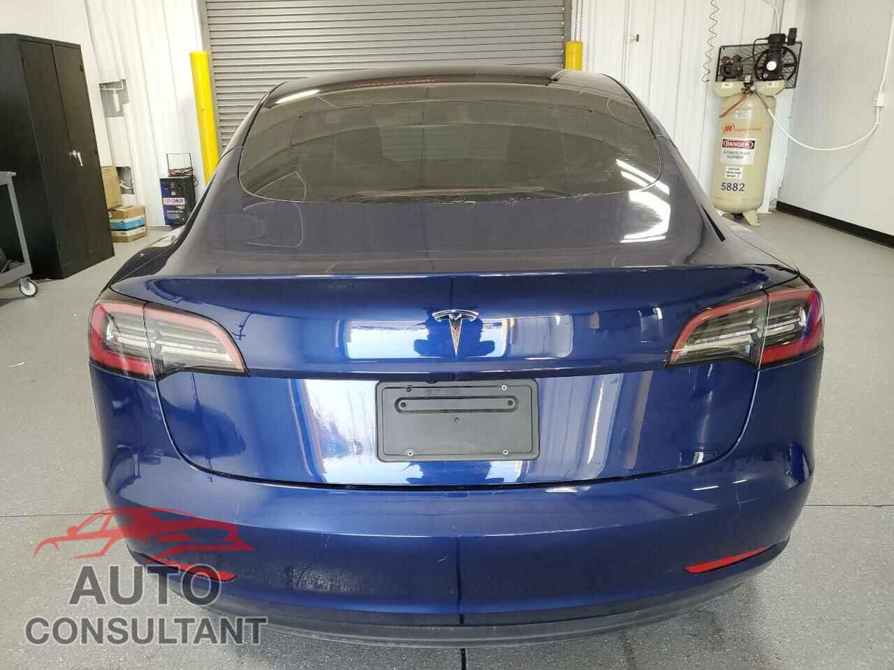TESLA MODEL 3 2023 - 5YJ3E1EA3PF460349