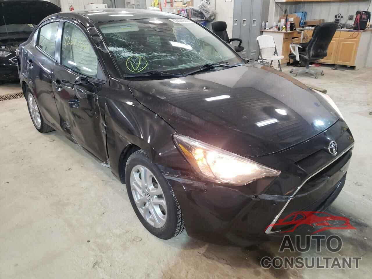 TOYOTA YARIS 2017 - 3MYDLBYV4HY181112
