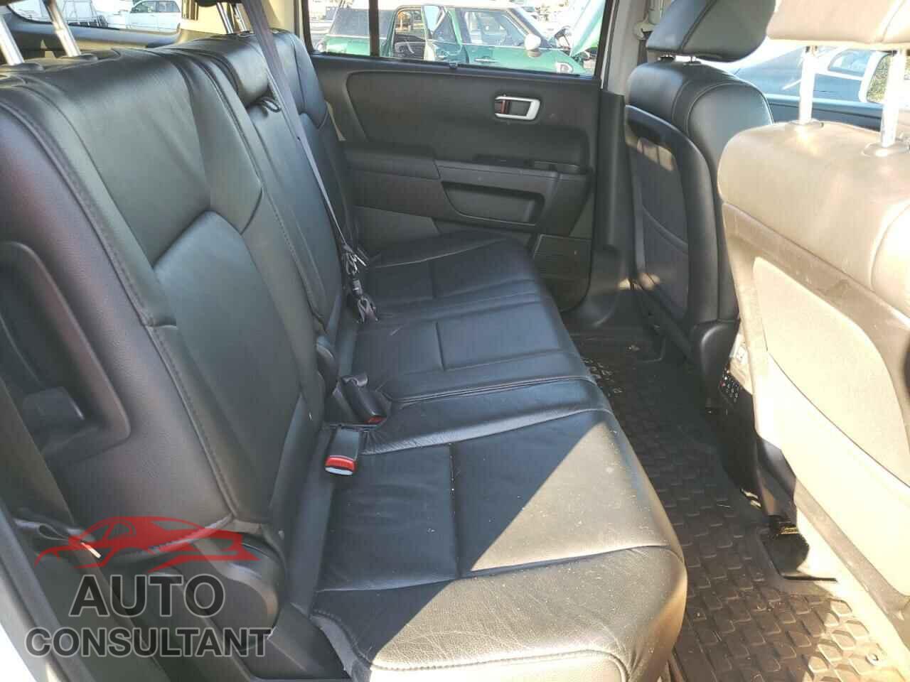 HONDA PILOT 2013 - 5FNYF4H90DB004293