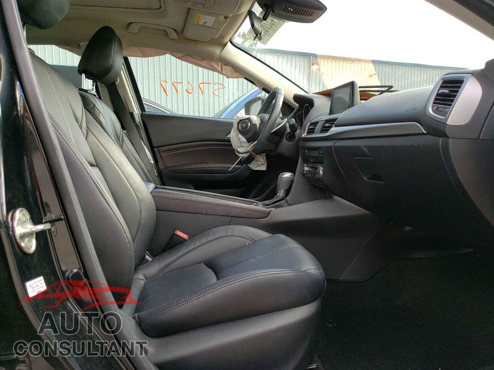 MAZDA 3 2017 - 3MZBN1V70HM113684