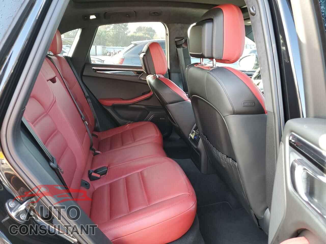PORSCHE MACAN 2016 - WP1AF2A56GLB94159