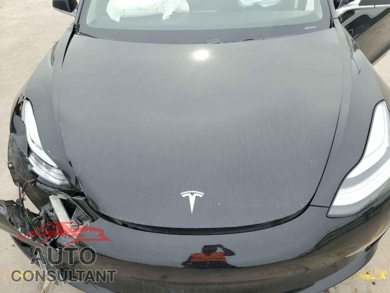 TESLA MODEL 3 2019 - 5YJ3E1EAXKF399154