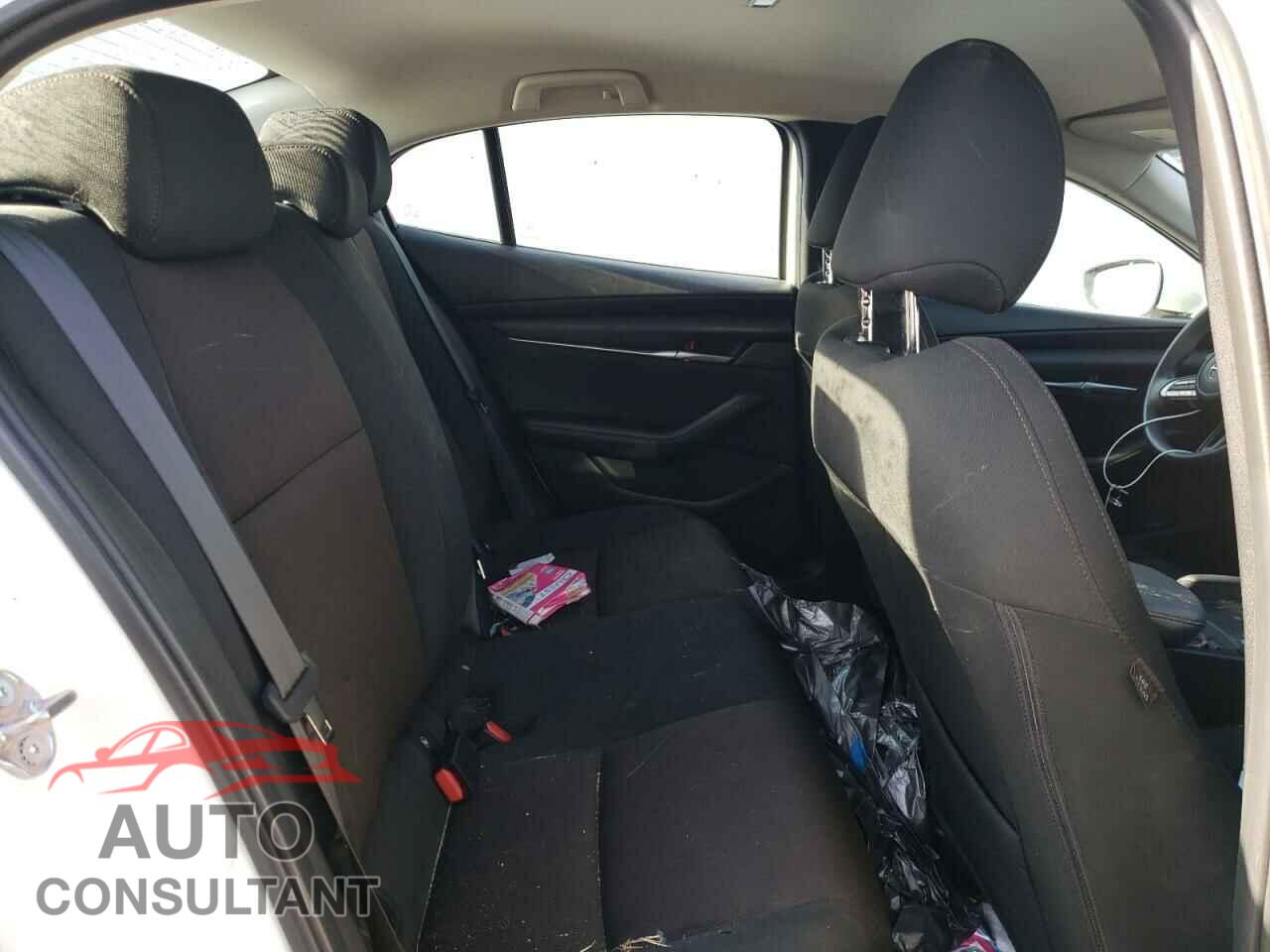 MAZDA 3 2019 - 3MZBPABL0KM111033