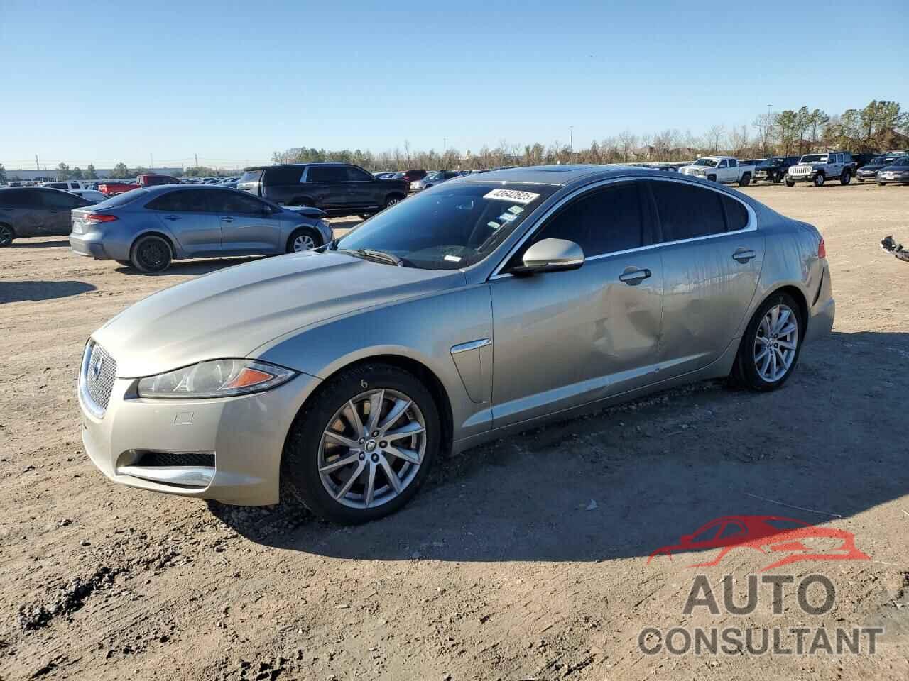 JAGUAR XF 2013 - SAJWA0ES3DPS97166