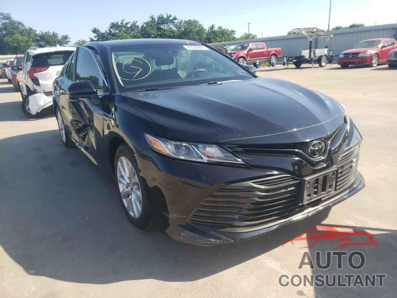 TOYOTA CAMRY 2018 - 4T1B11HK4JU617974