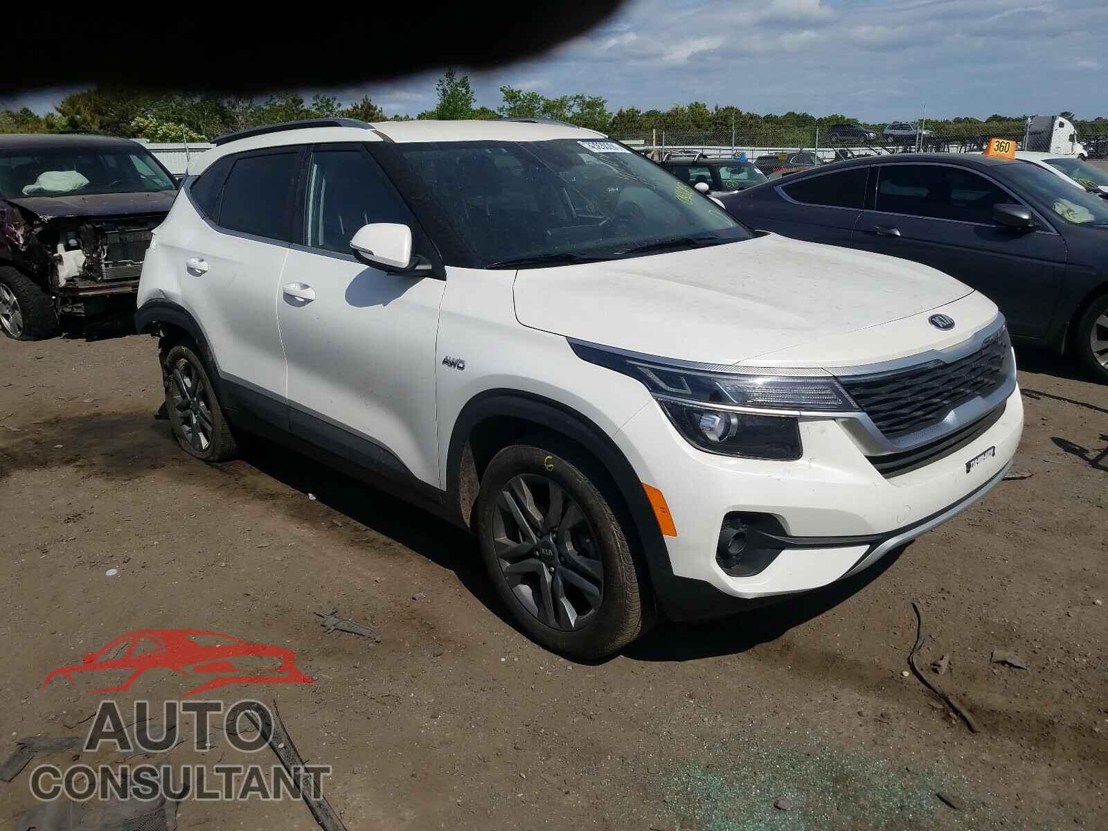 KIA SELTOS 2021 - KNDEUCAA2M7041083