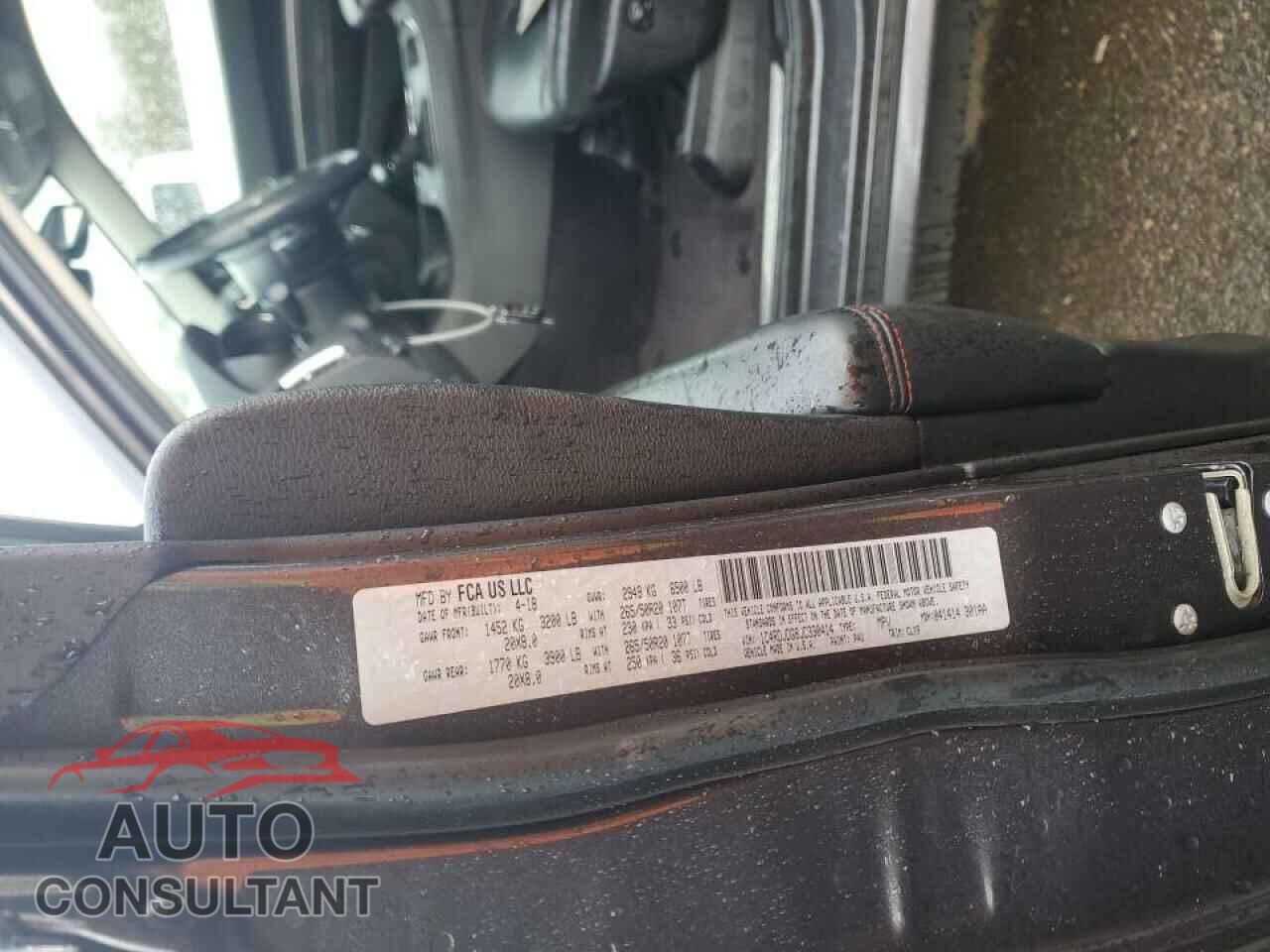 DODGE DURANGO 2018 - 1C4RDJDG8JC330414