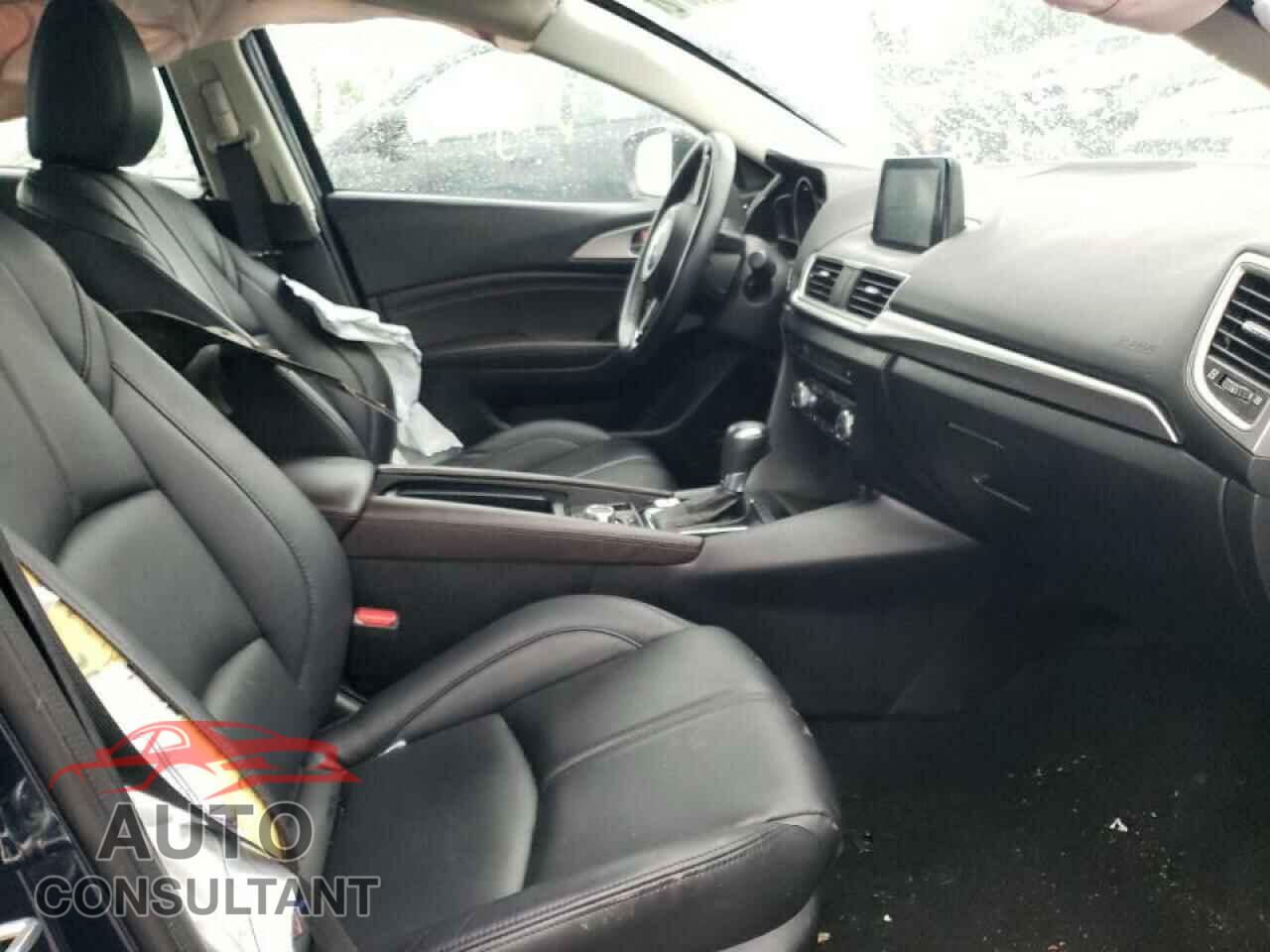 MAZDA 3 2017 - 3MZBN1V71HM130235