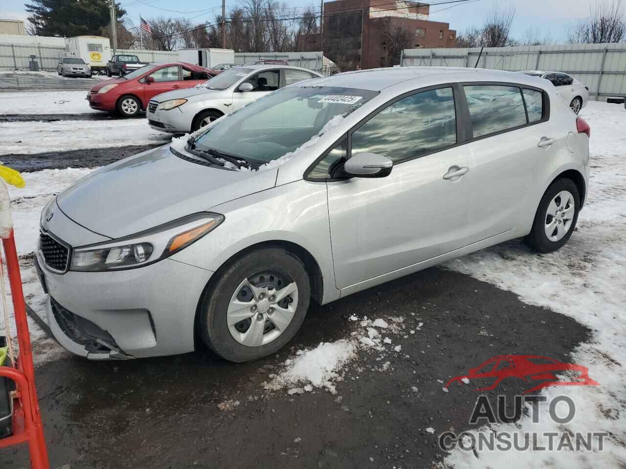 KIA FORTE 2017 - KNAFK5A8XH5670298