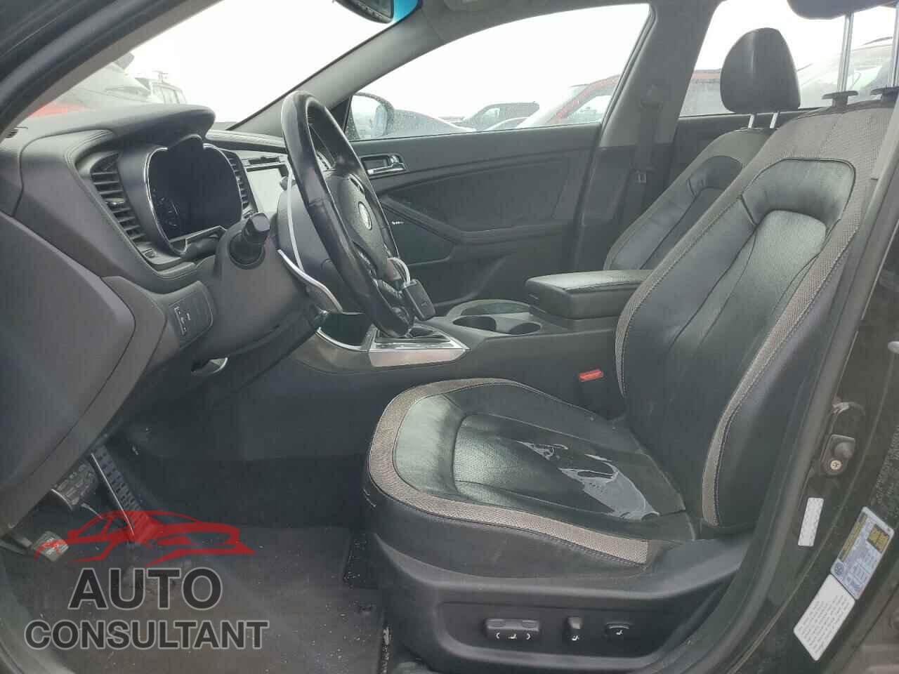 KIA OPTIMA 2011 - KNAGR4A67B5125854