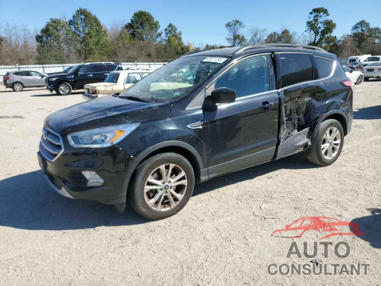 FORD ESCAPE 2017 - 1FMCU9GD5HUB84785