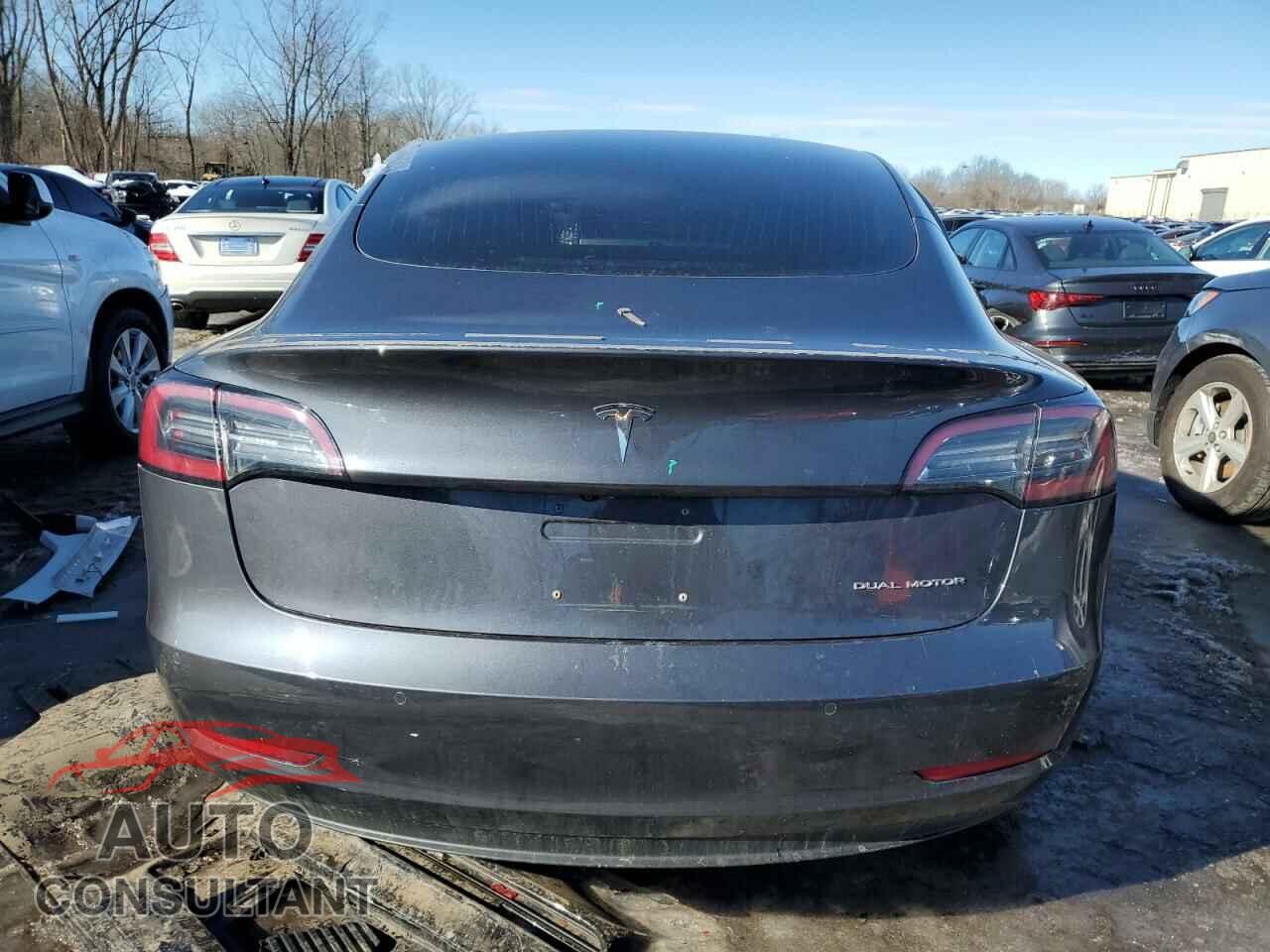 TESLA MODEL 3 2018 - 5YJ3E1EB2JF128449