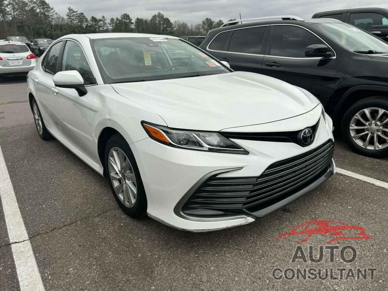 TOYOTA CAMRY 2021 - 4T1C11AK1MU431764