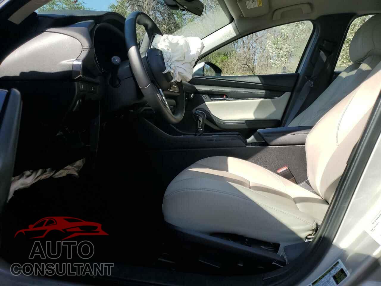MAZDA 3 2023 - 3MZBPACM6PM381186