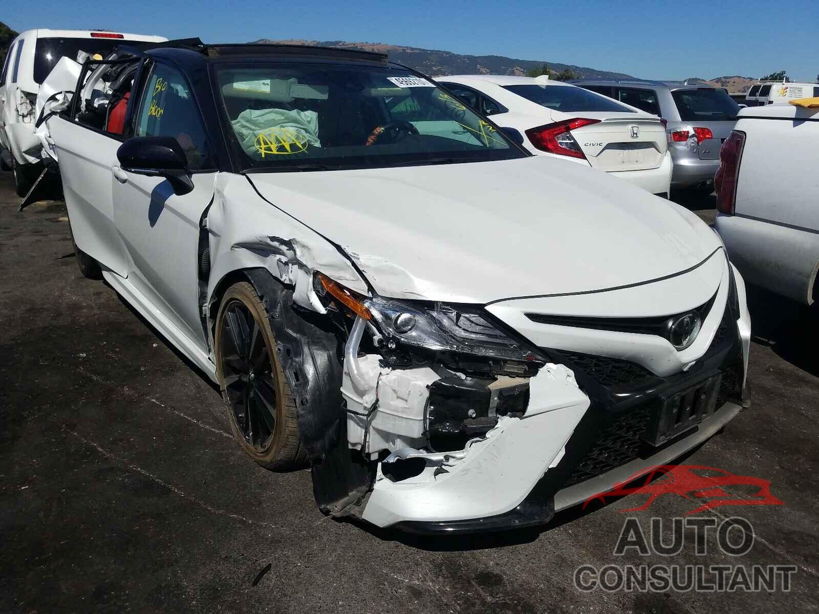TOYOTA CAMRY 2019 - 4T1B61HK2KU198624