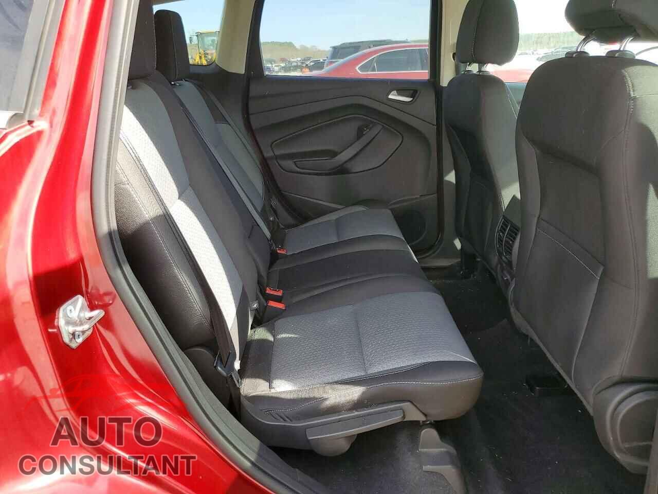 FORD ESCAPE 2017 - 1FMCU9G90HUB48966