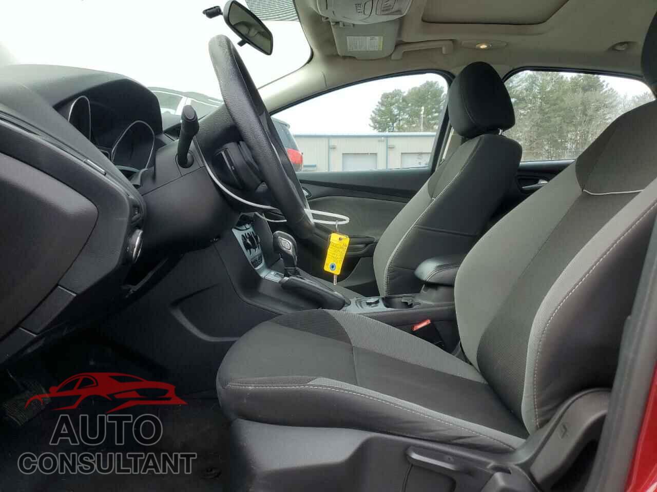 FORD FOCUS 2014 - 1FADP3F28EL366453
