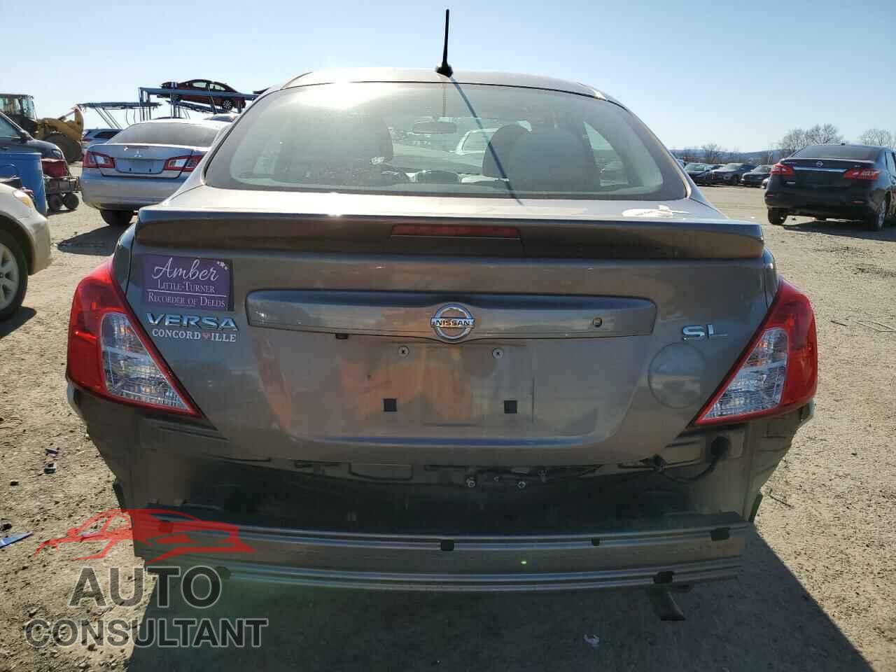 NISSAN VERSA 2017 - 3N1CN7AP1HL810872