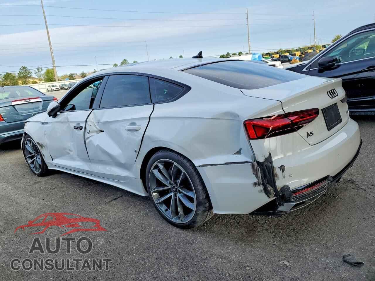AUDI A5 2024 - WAUDACF52RA108370