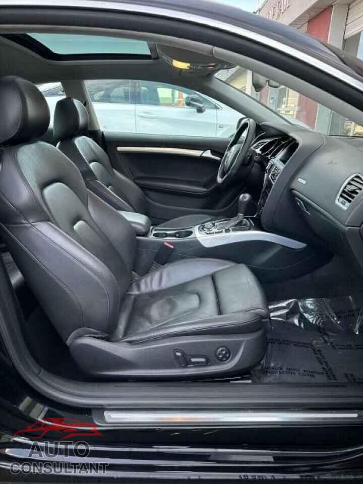 AUDI A5 2012 - WAULFAFR1CA023421