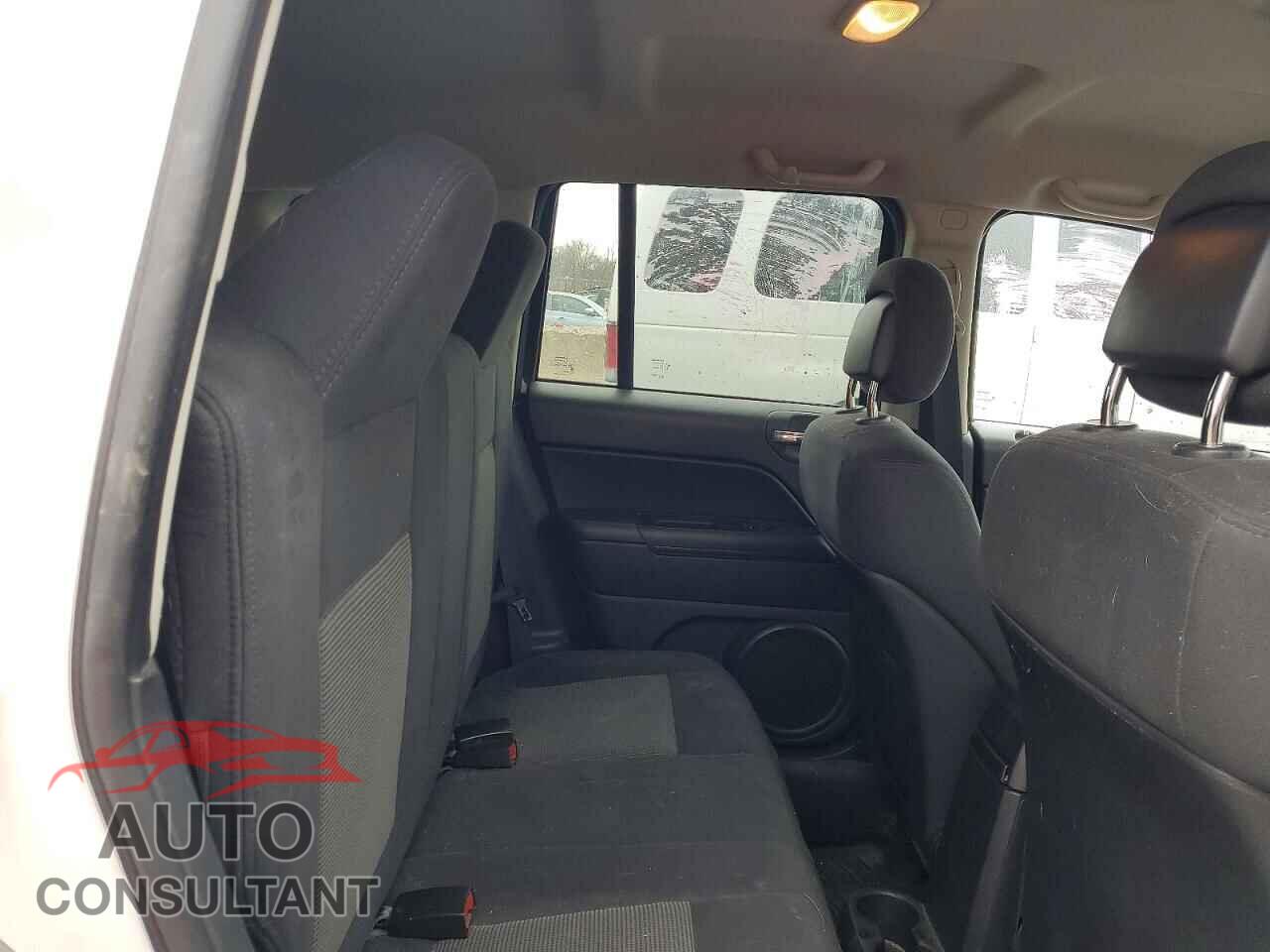 JEEP COMPASS 2011 - 1J4NF1FB4BD202137