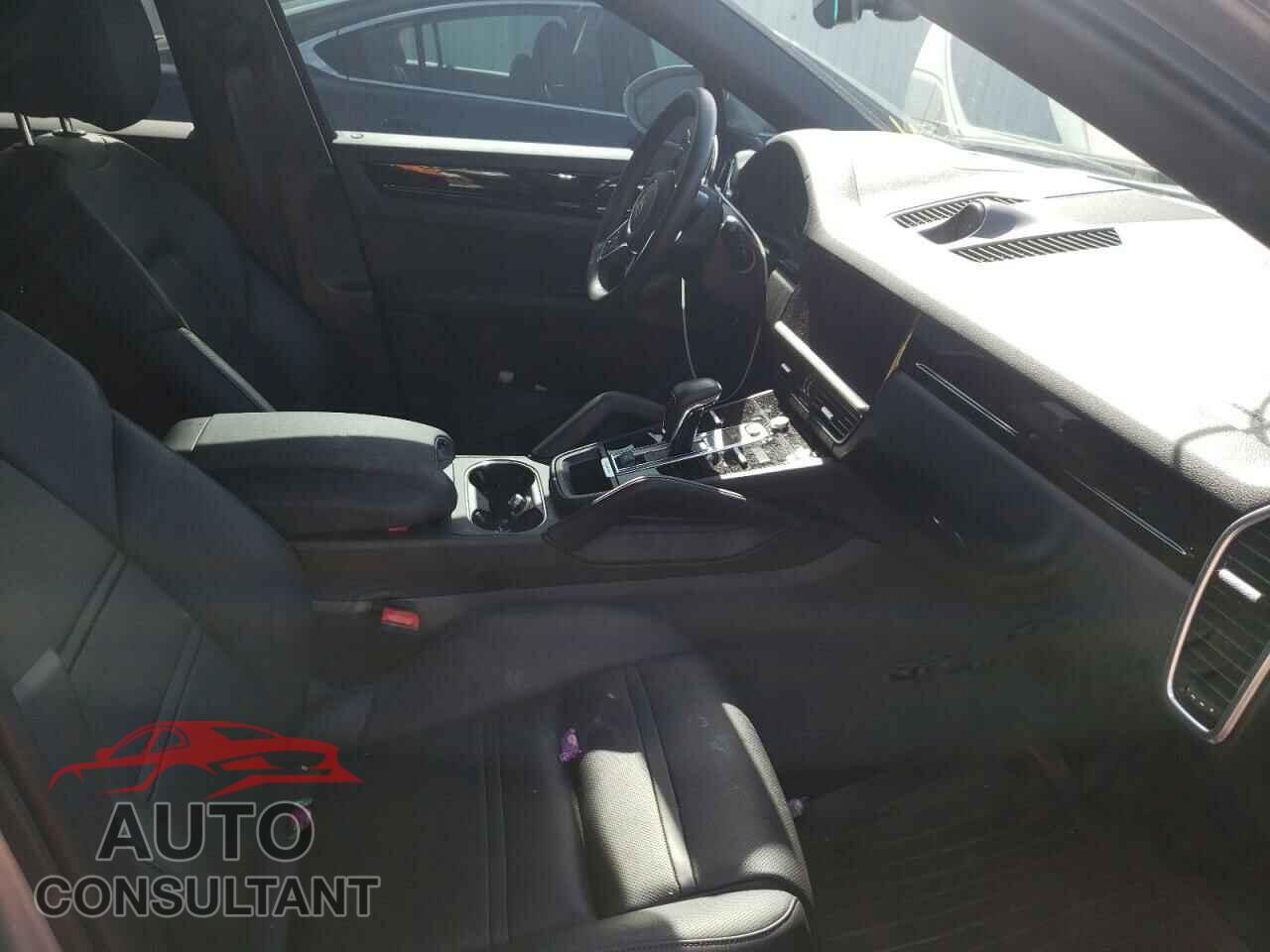 PORSCHE CAYENNE 2020 - WP1BB2AY3LDA57405