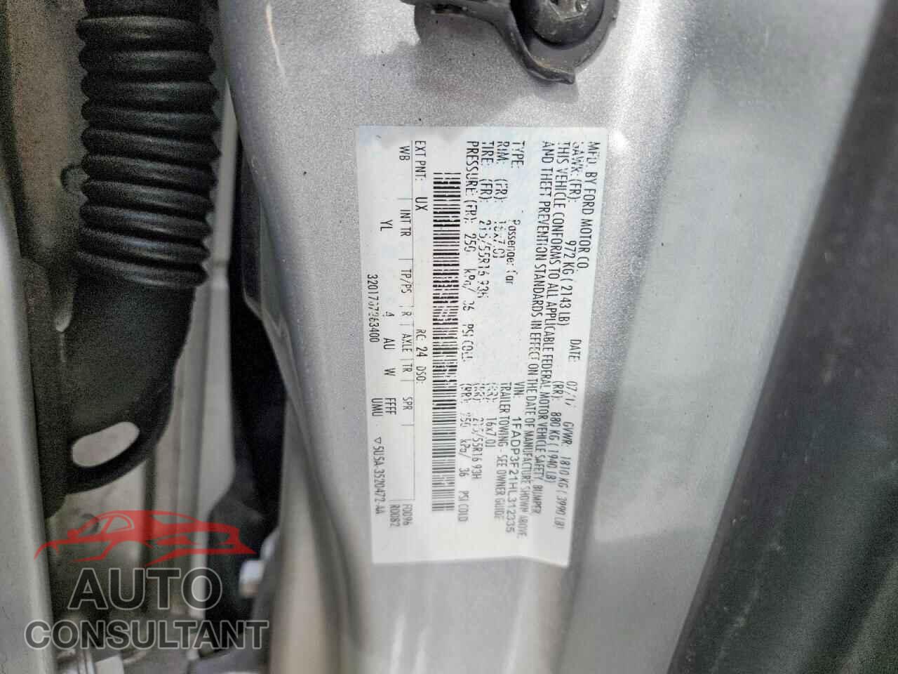 FORD FOCUS 2017 - 1FADP3F21HL312335