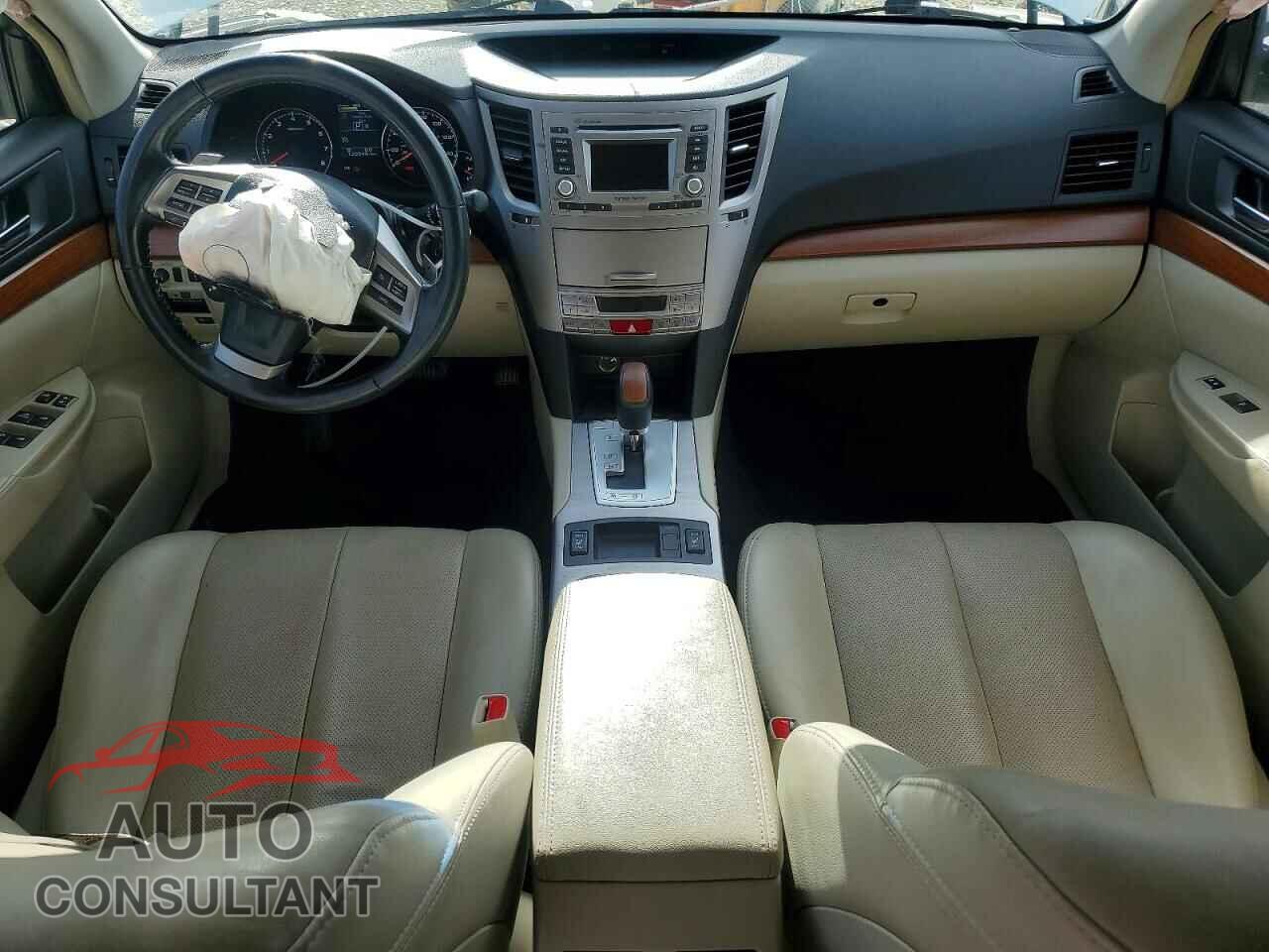 SUBARU OUTBACK 2014 - 4S4BRBLC5E3237617